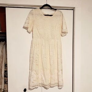 LACE MIDI DRESS